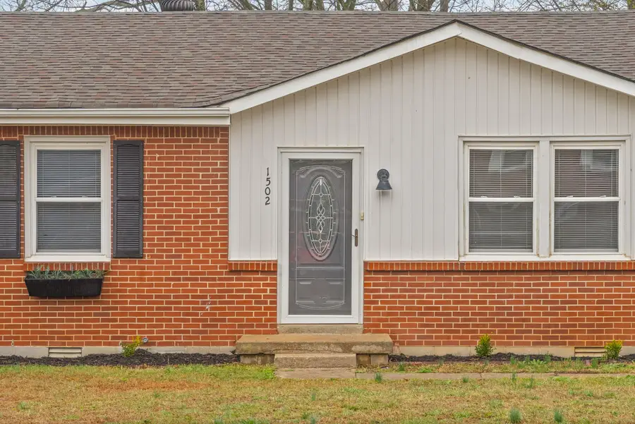1502 Falcon Dr, Clarksville, TN 37042 - #2