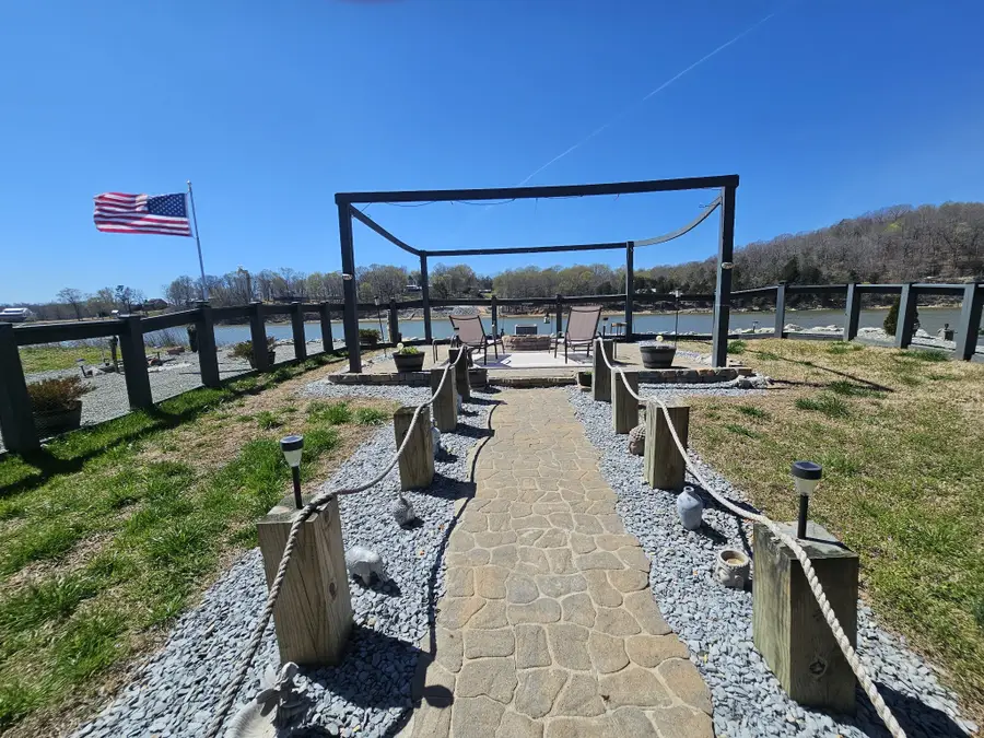 1803 Hardin Bottom River Rd, Clifton, TN 38425 - #3