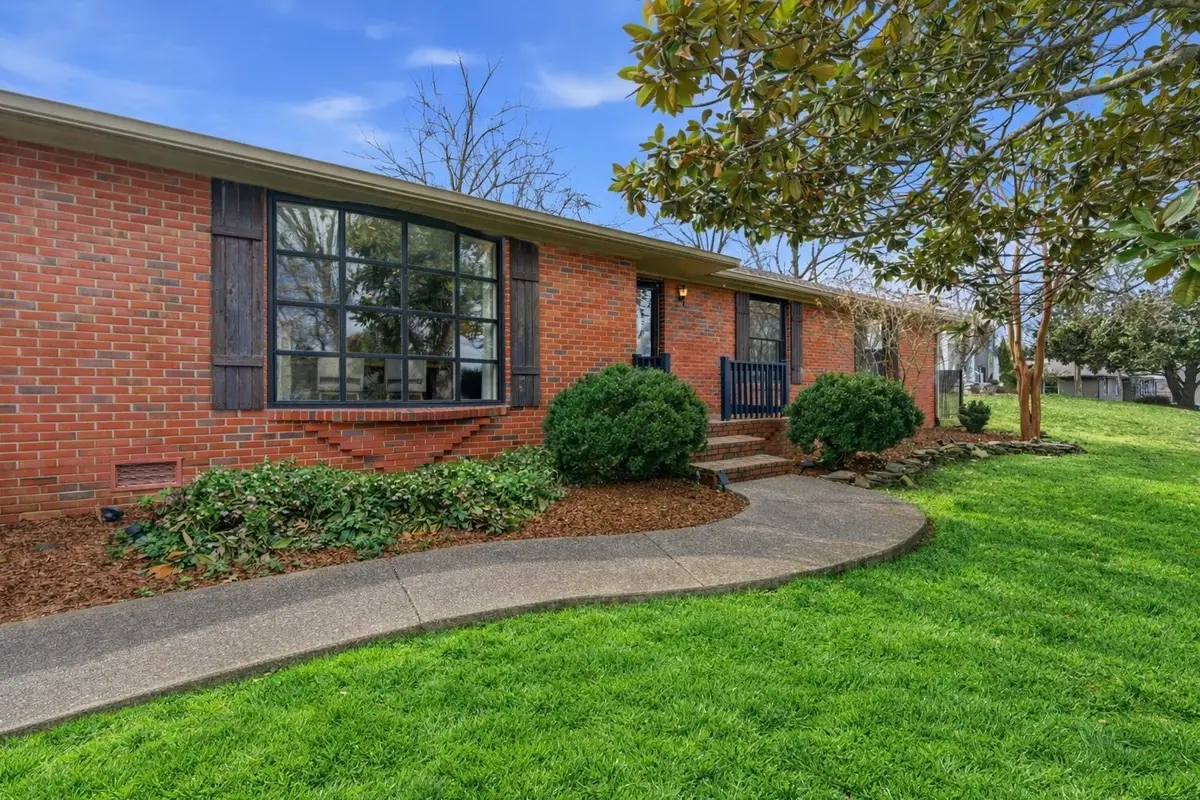 6725 Currywood Dr, Nashville, TN 37205 - #1