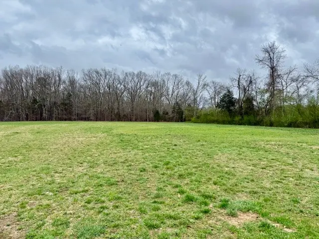 2 W Lincoln St, Tullahoma, TN 37388 - #2
