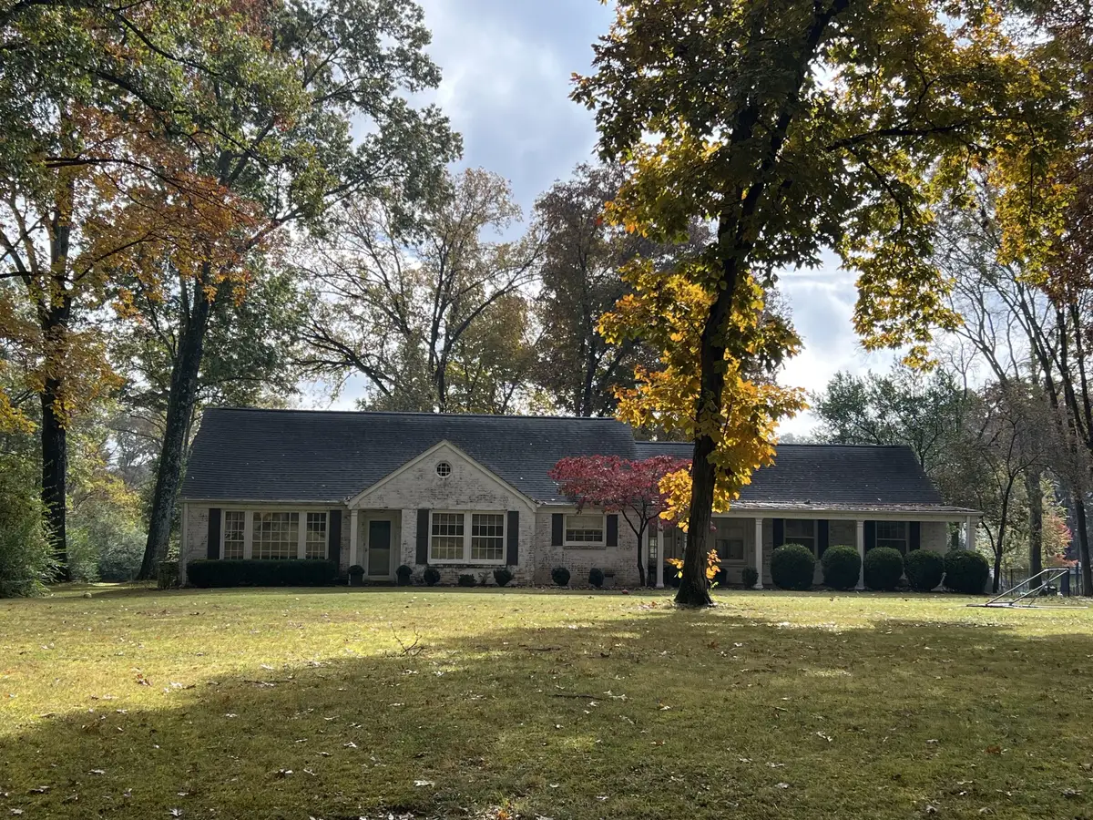 614 Vosswood Dr, Nashville, TN 37205 - #1