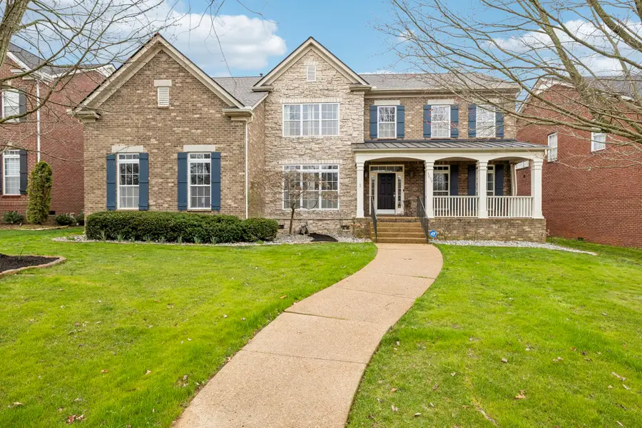 3053 Oxford Glen Dr, Franklin, TN 37067 - #2