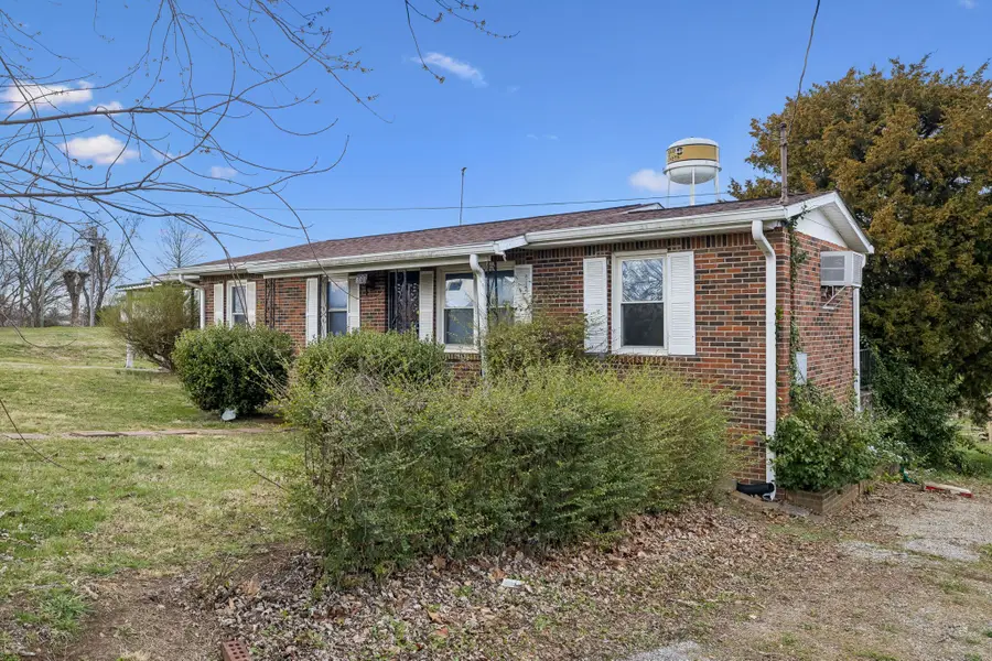 600 10th Ave E, Springfield, TN 37172 - #2