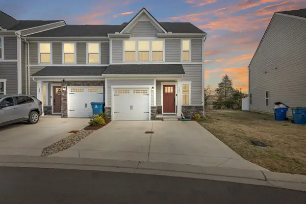 733 Lipizanner Ln, Smyrna, TN 37167