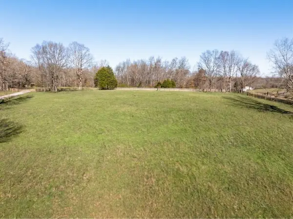 1103 Cowan Rd, Dickson, TN 37055