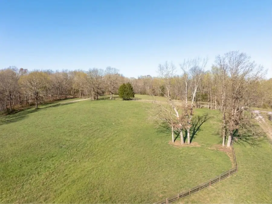 1103 Cowan Rd, Dickson, TN 37055 - #3