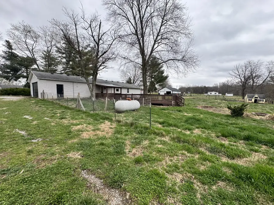 4733 Old Petros Woodburn Rd, Woodburn, KY 42170 - #3