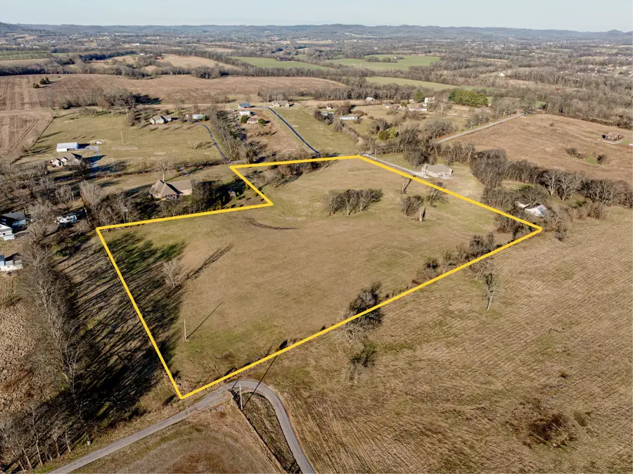 508 Branham Mill Rd, Gallatin, TN 37066 - #2