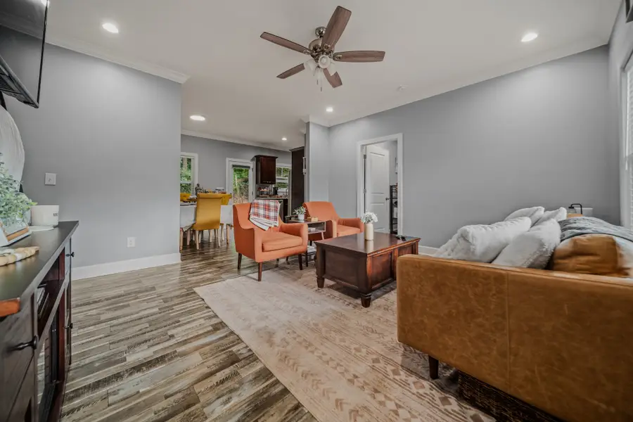 112 Holland Dr, Burns, TN 37029 - #3