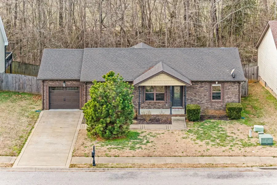 656 Deer Ridge Dr, Clarksville, TN 37042 - #2