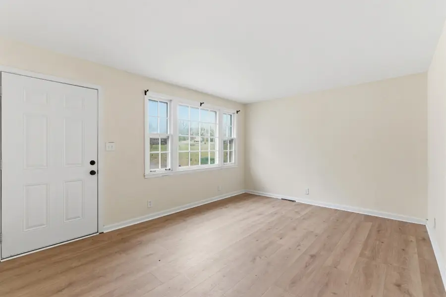 1848 Mimi Rd, Clarksville, TN 37040 - #3