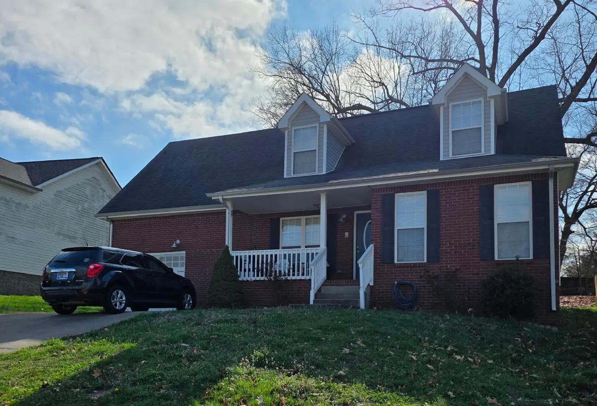 916 Excalibur Dr, Clarksville, TN 37040 - #1