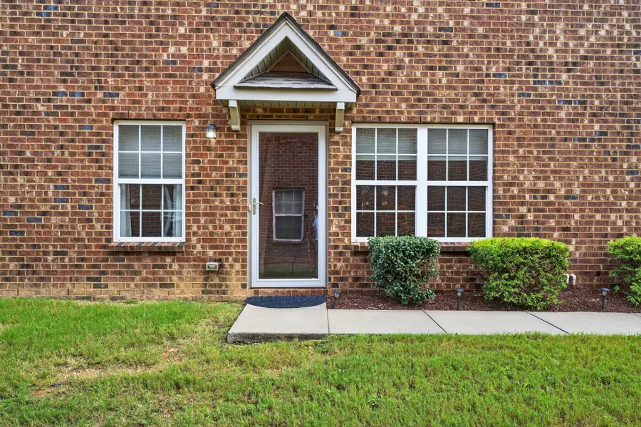 1309 Crown Point Pl, Nashville, TN 37211 - #2