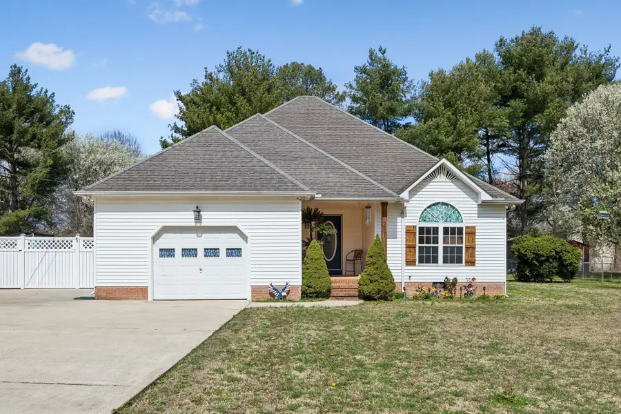 257 Mountain View Dr, Morrison, TN 37357 - #2