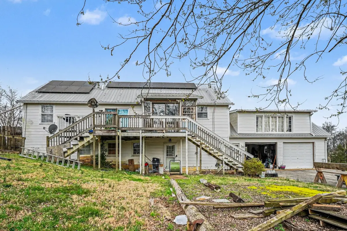 210 Village Green Rd, Gallatin, TN 37066 - #1