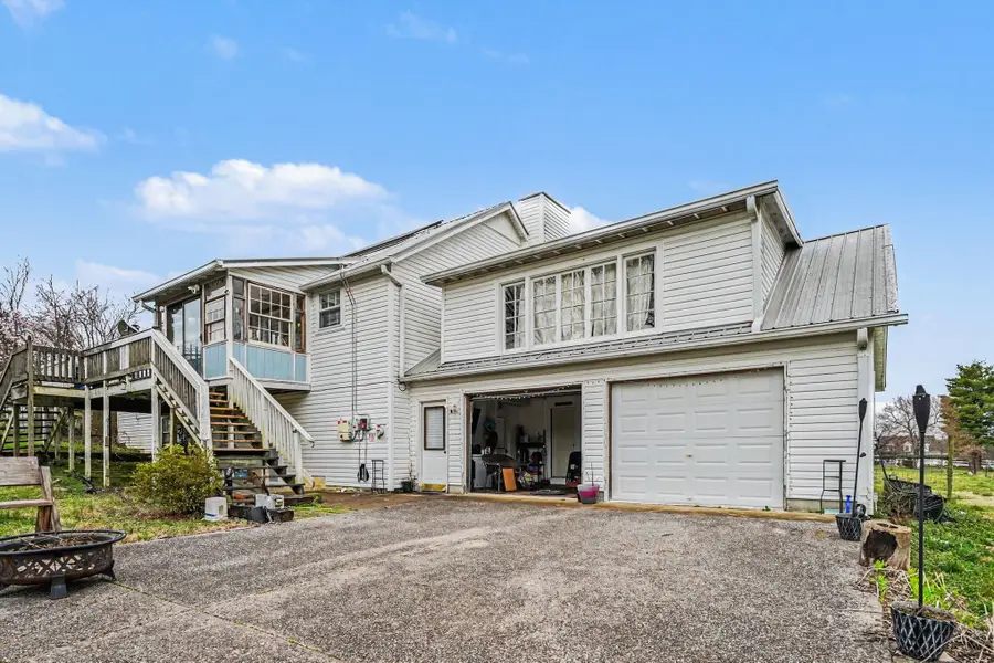 210 Village Green Rd, Gallatin, TN 37066 - #2