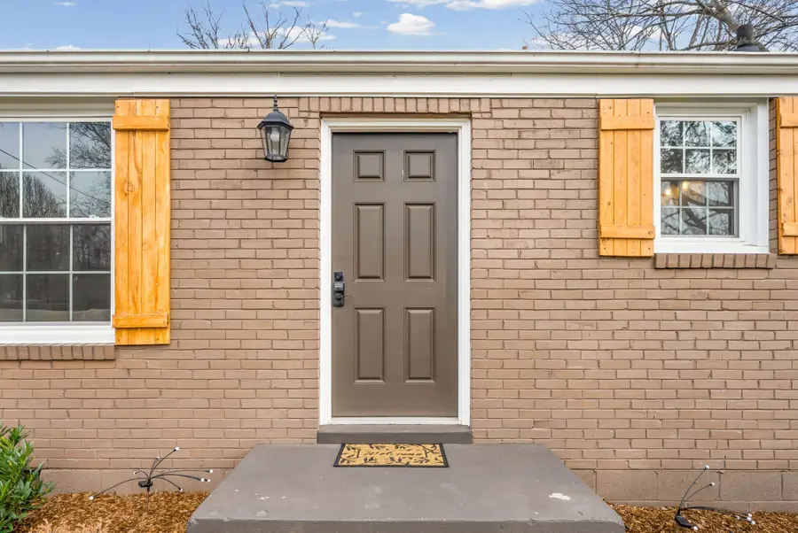 102 Desoto Dr, Nashville, TN 37210 - #3