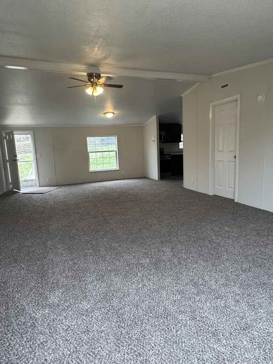 1515 Old Hwy 31 E, Westmoreland, TN 37186 - #2