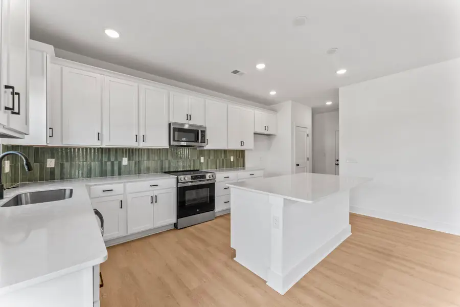 3149 Rolling Brook Dr, Columbia, TN 38401 - #3