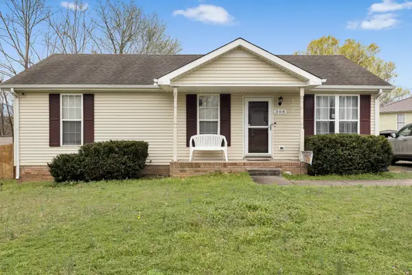 308 Lafayette Point Cir, Clarksville, TN 37042