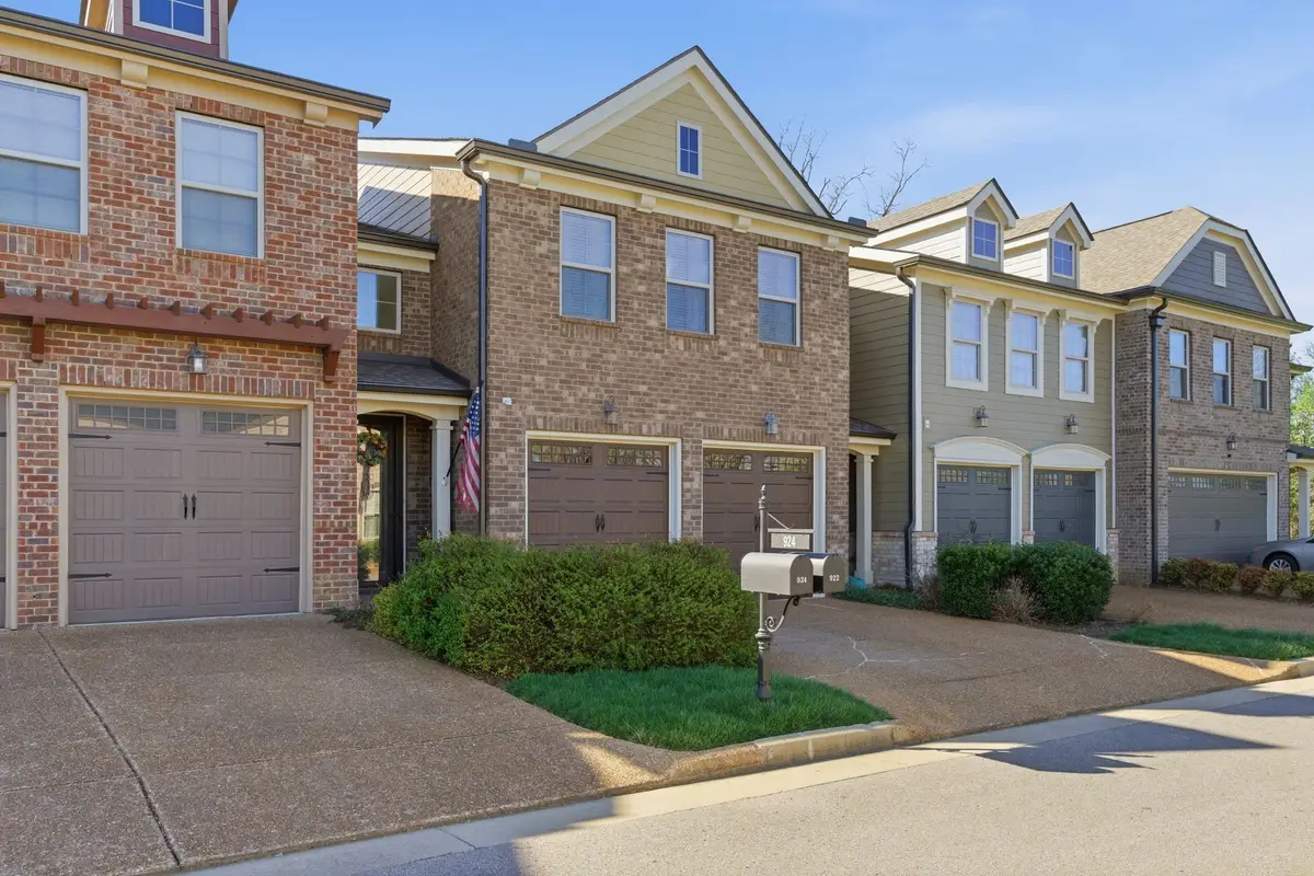 922 Silkwood Cir, Nashville, TN 37221 - #1