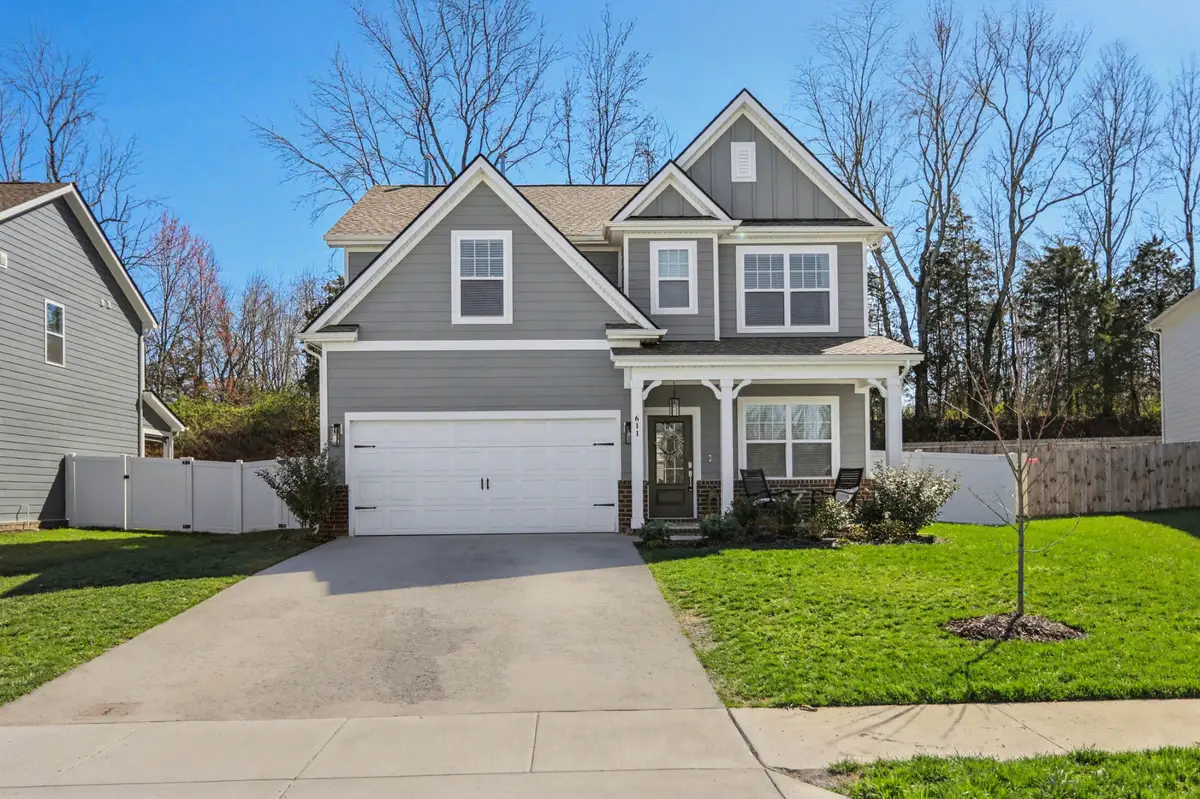 611 Ballard Dr, White House, TN 37188 - #1