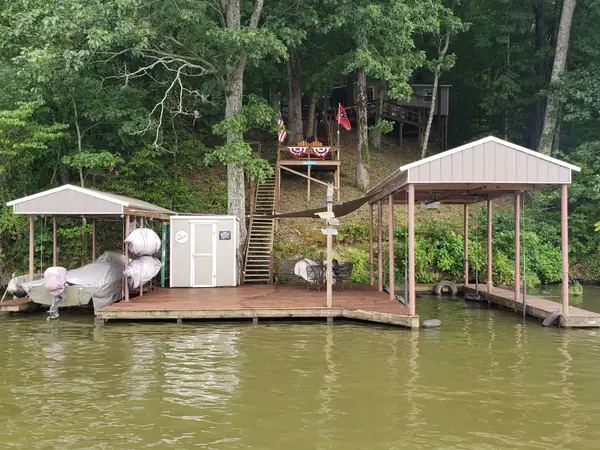 18531 Bream Bluff Dr, Athens, AL 35611