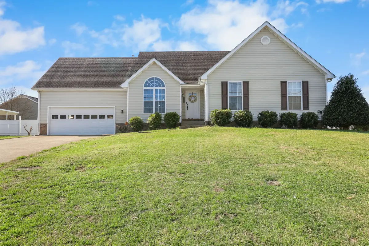 2355 Ellsworth Dr, Clarksville, TN 37043 - #1
