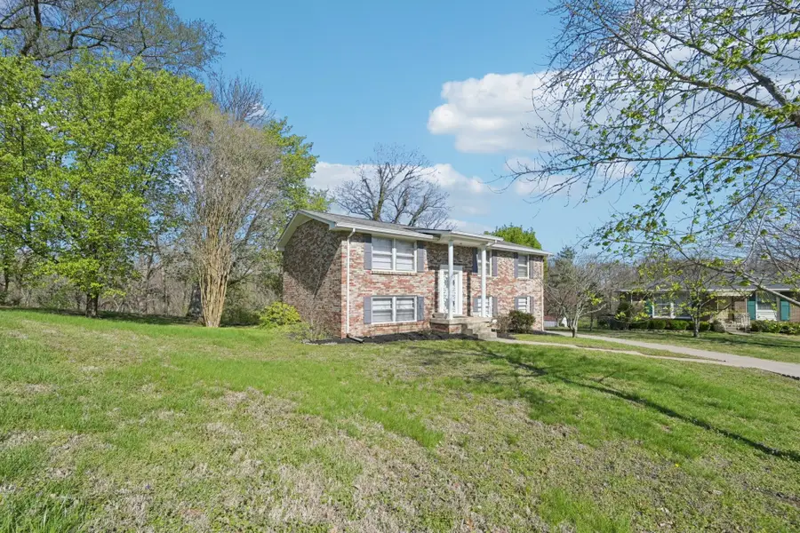 108 Jacksonian Dr, Hermitage, TN 37076 - #3