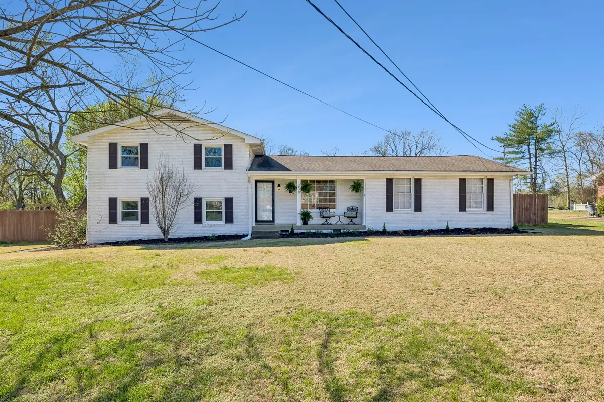 239 Sterling Rd, Hendersonville, TN 37075 - #1