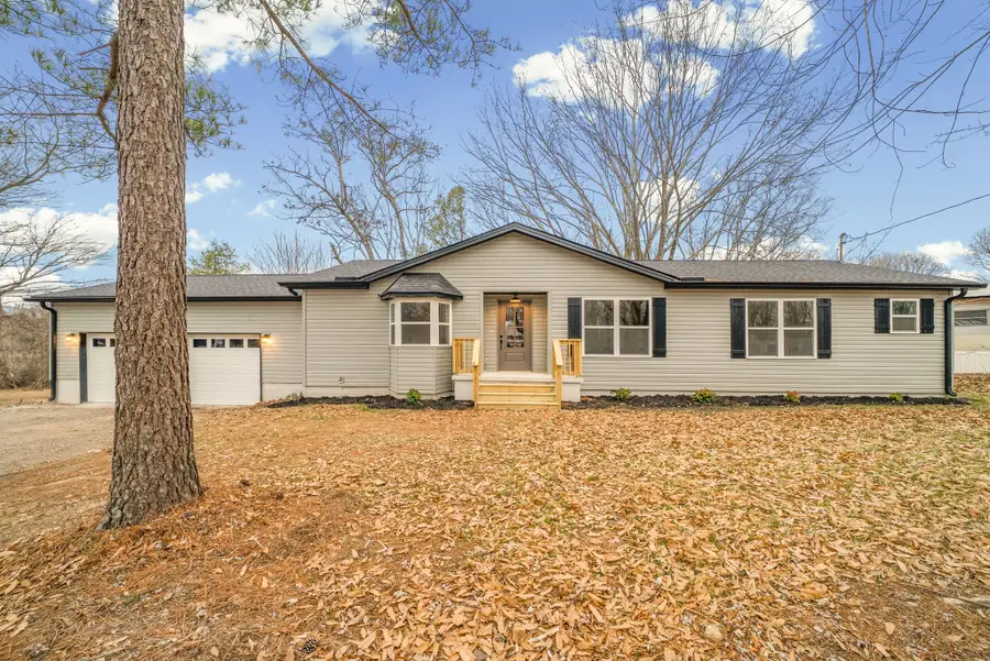 1402 Cagle Rd, Ashland City, TN 37015 - #2