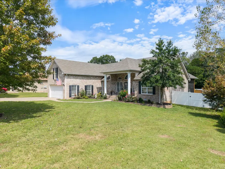 560 Windy Rd, Mount Juliet, TN 37122 - #2