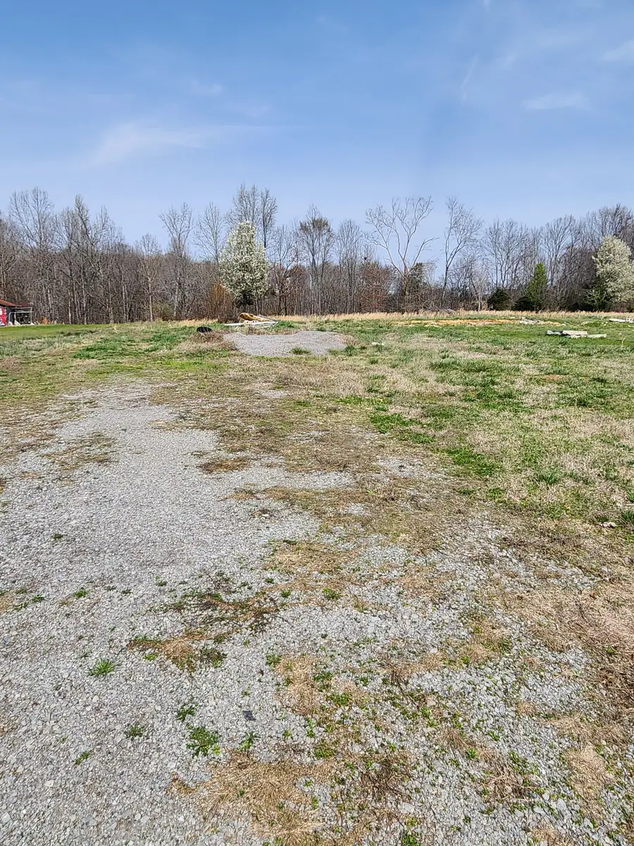 639 Houston Fielder Rd, Clarksville, TN 37043 - #2