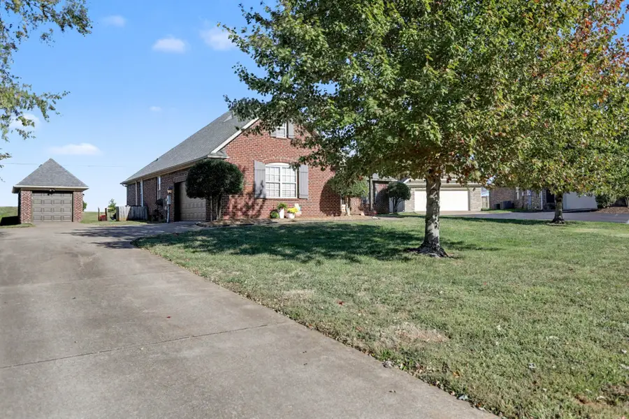 122 Cross Hall Loop, Bowling Green, KY 42104 - #3