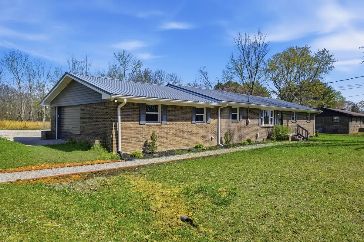166 Bains Rd, Hillsboro, TN 37342 - #1