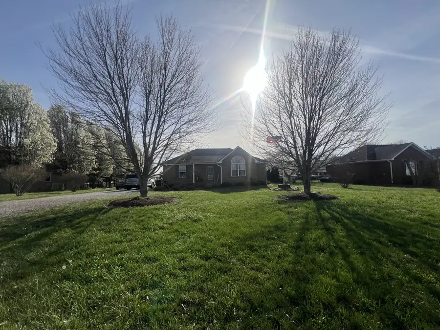 119 Irish Oaks Dr, Portland, TN 37148 - #2