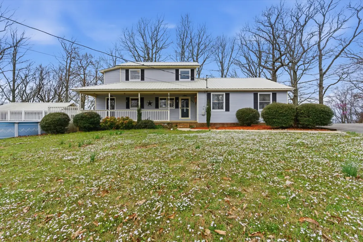 585 Bell Point Rd, Laceys Spring, AL 35754 - #1