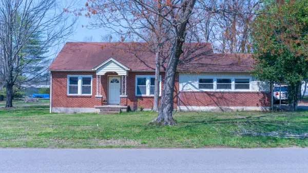 502 Church St, White Bluff, TN 37187