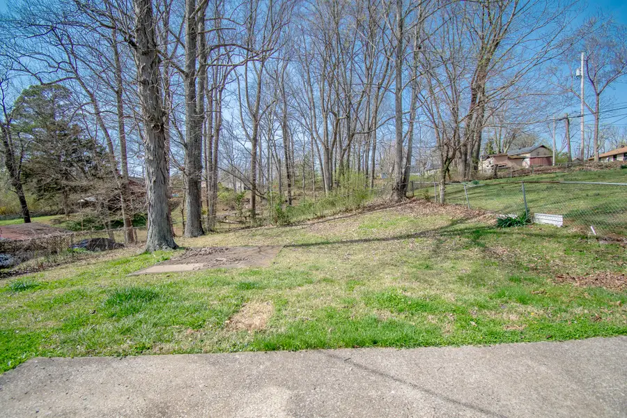 402 Oriole Cir, Clarksville, TN 37043 - #3