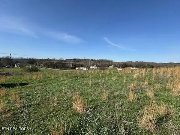 2 Mcdonald Rd, Midway, TN 37809