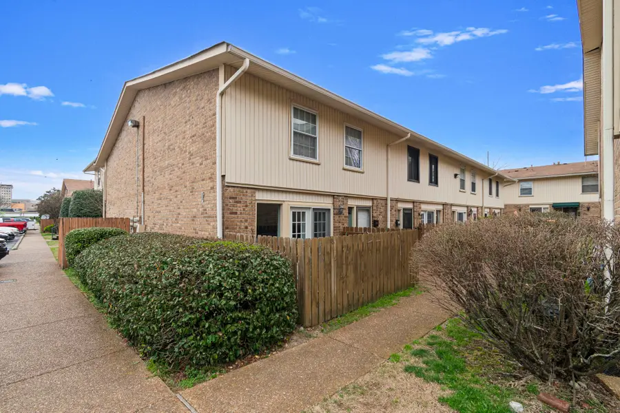 2116 Hobbs Rd #C2, Nashville, TN 37215 - #2