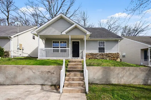 5112 Greer Station Dr, Hermitage, TN 37076