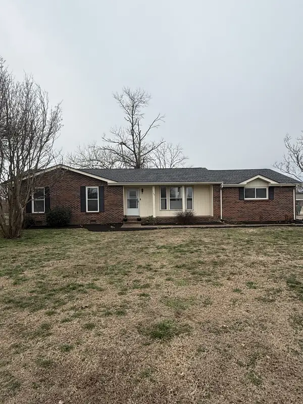 1162 Timberwood Dr, Gallatin, TN 37066