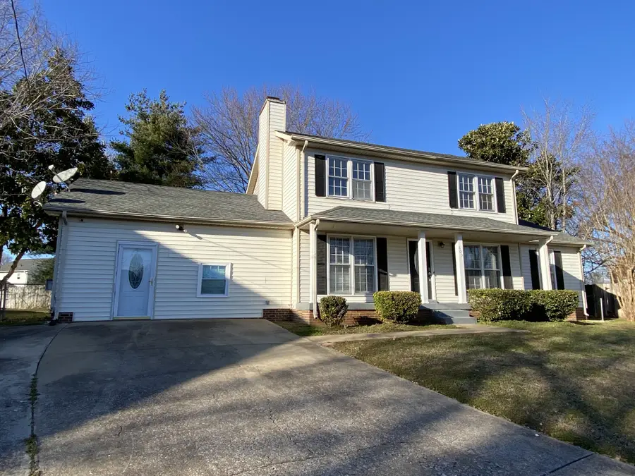 803 Parkview Ct, Clarksville, TN 37042 - #2