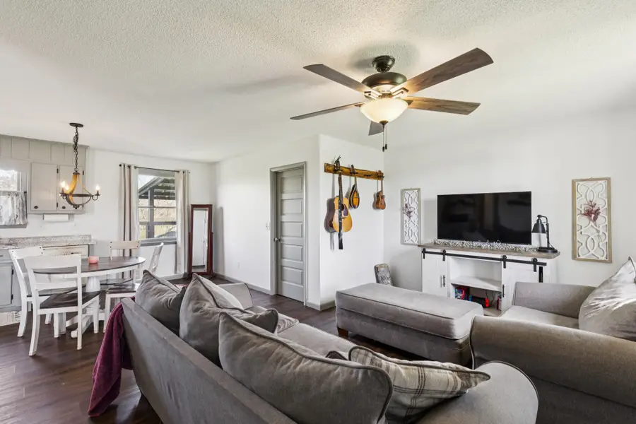 220 W Main St, Auburntown, TN 37016 - #3