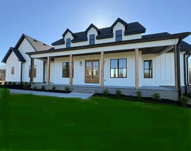 2622 Deer Creek Ln, White House, TN 37188 - #1