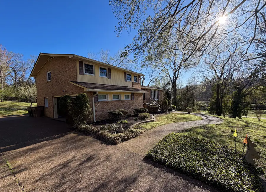 3615 Fairmeade Dr, Nashville, TN 37218 - #3