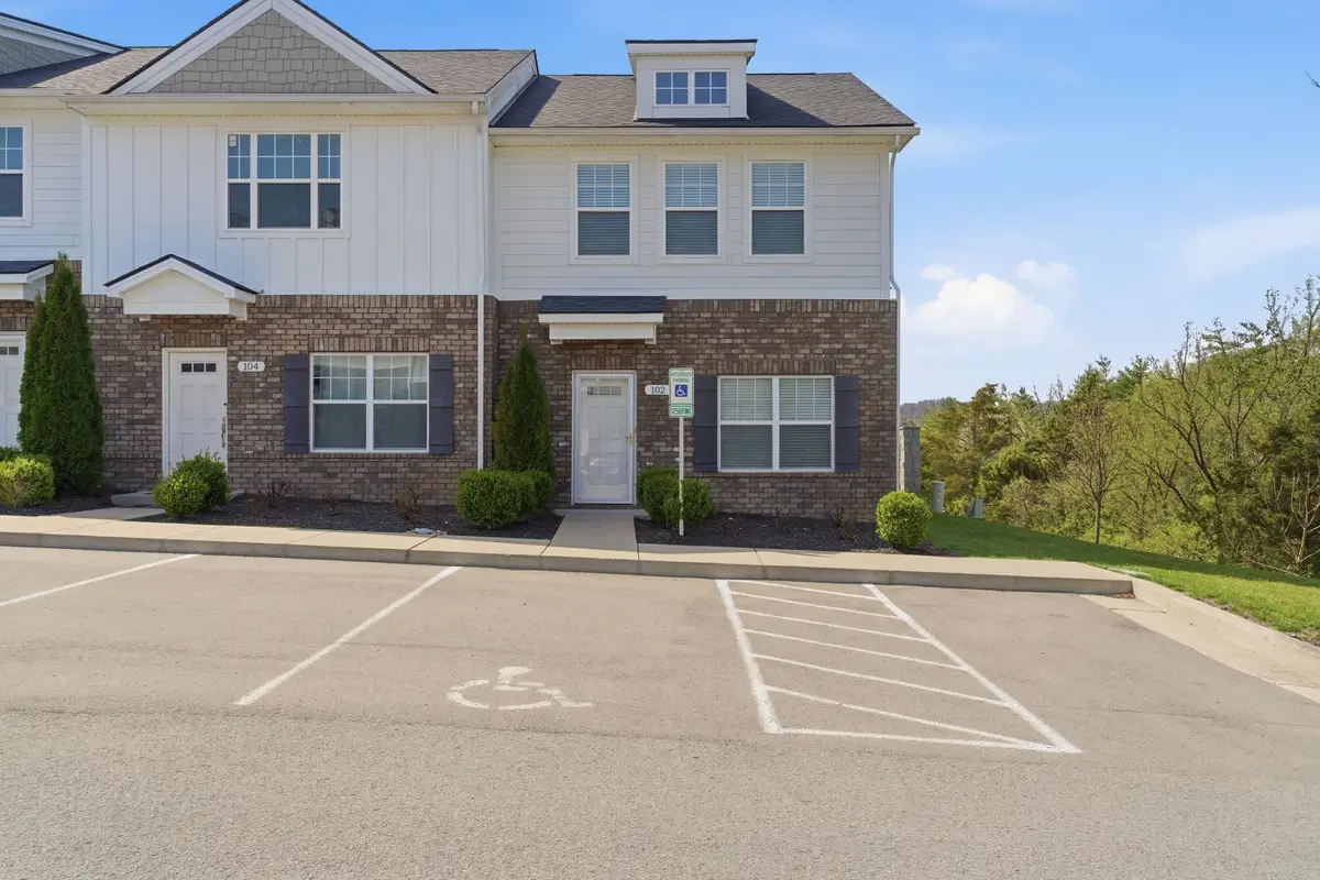 102 Dry Creek Commons Dr, Goodlettsville, TN 37072 - #1