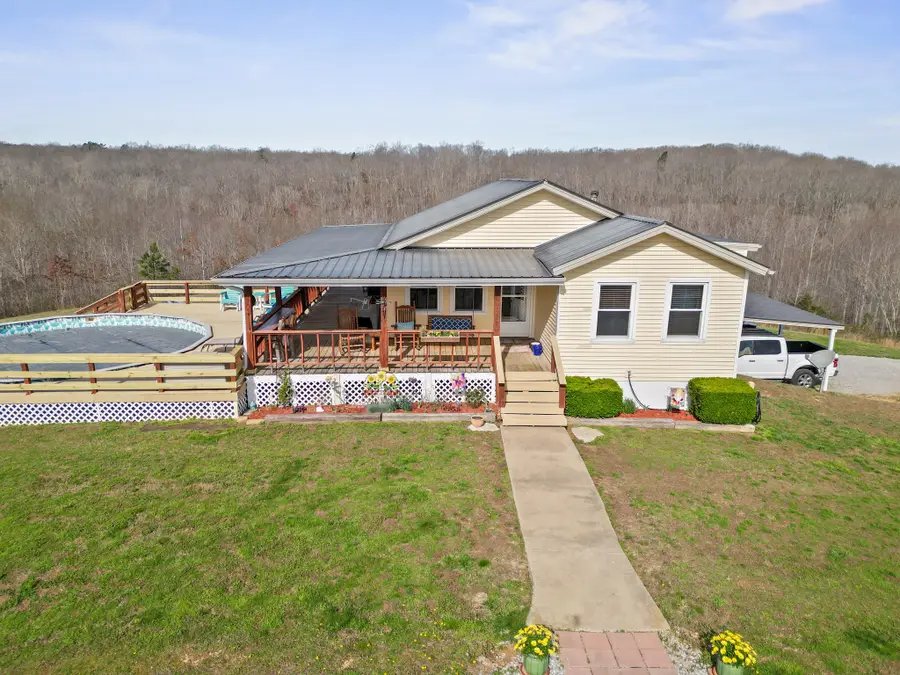 131 Turkey Ridge Rd, Summertown, TN 38483 - #2
