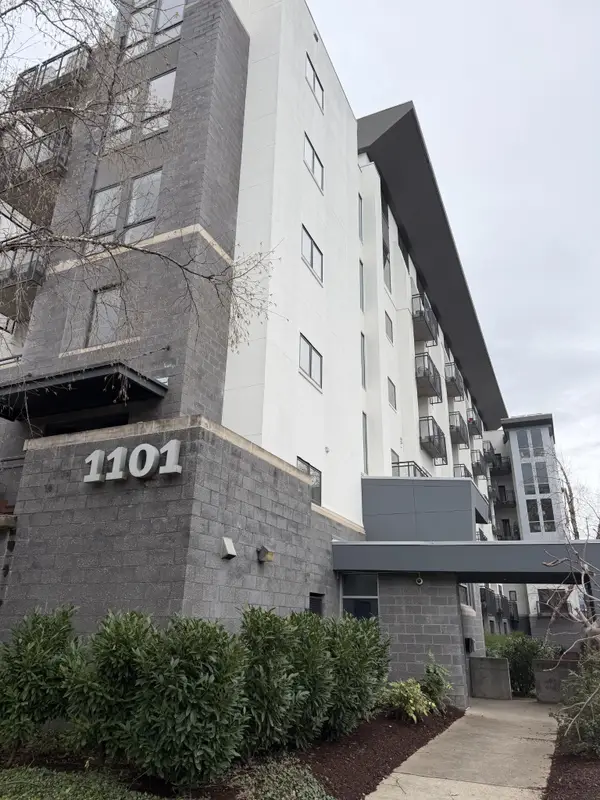 1101 18th Ave S #206, Nashville, TN 37212